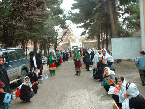 Rouverture du Lyce Malala 2002